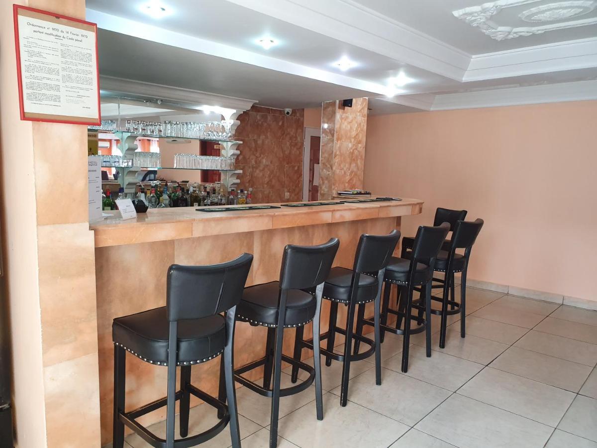 ליברוויל Hotel Imperial מראה חיצוני תמונה