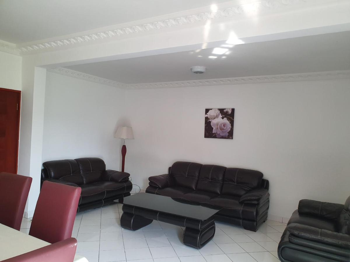 ליברוויל Hotel Imperial מראה חיצוני תמונה